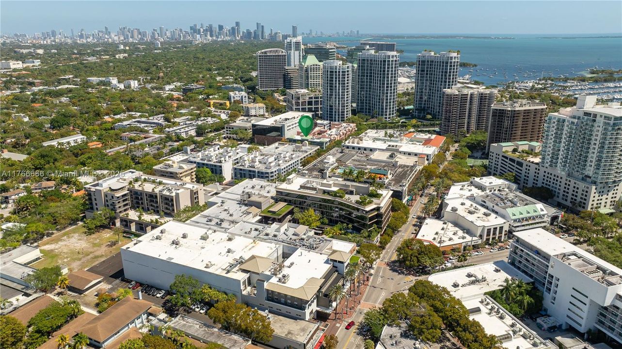 Recently Sold: $995,000 (2 beds, 2 baths, 1344 Square Feet)