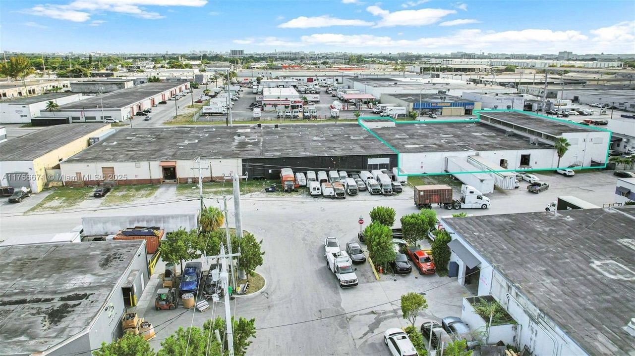 В аренду: $12 (0 спален, 0 ванн, 0 Квадратных фут)