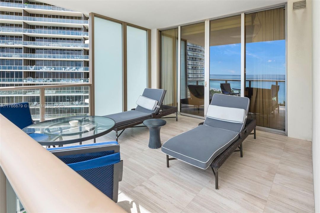 Vendido Recientemente: $2,700,000 (2 camas, 2 baños, 1069 Pies cuadrados)