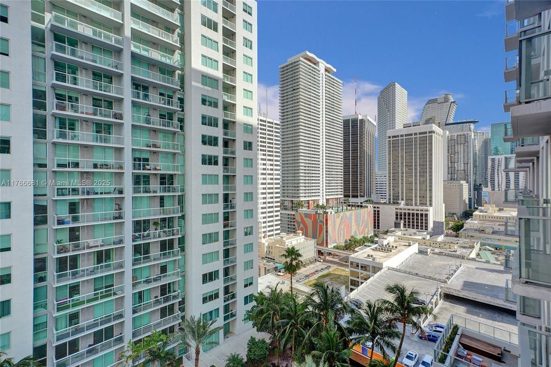 Recently Sold: $419,000 (1 beds, 1 baths, 549 Square Feet)
