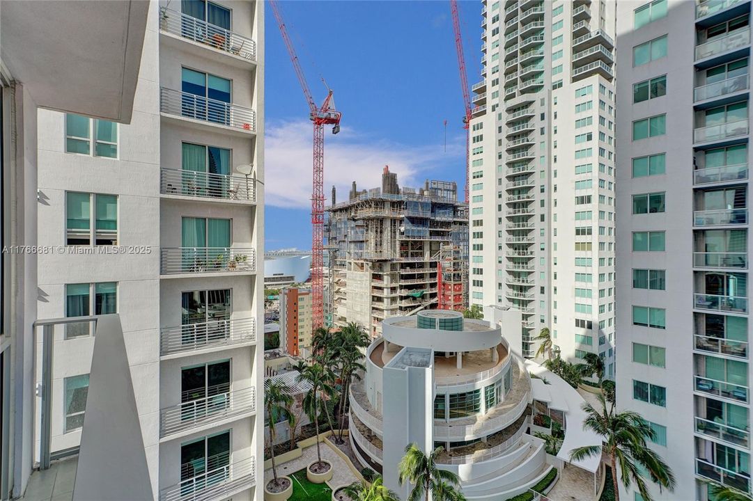 Recently Sold: $419,000 (1 beds, 1 baths, 549 Square Feet)