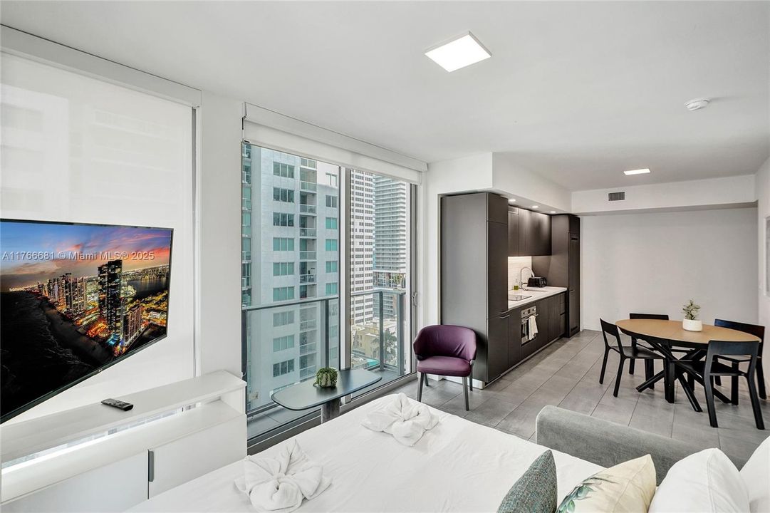 Recently Sold: $419,000 (1 beds, 1 baths, 549 Square Feet)