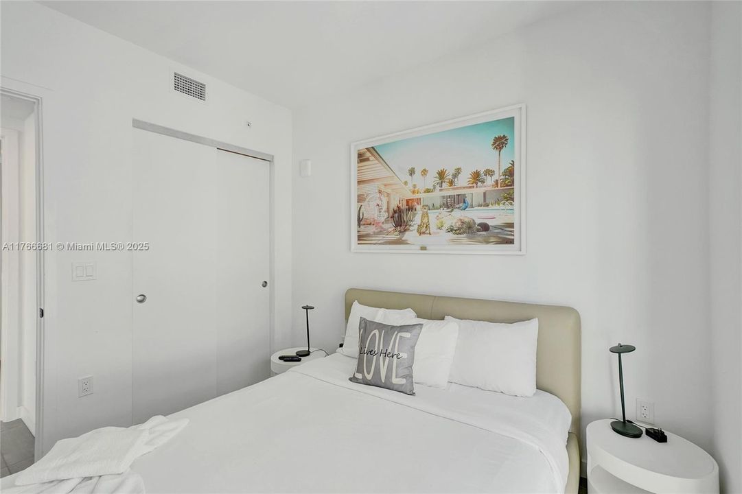 Recently Sold: $419,000 (1 beds, 1 baths, 549 Square Feet)