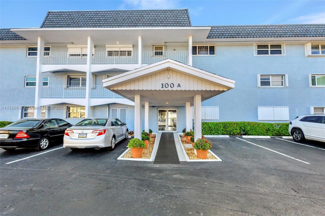 Vendido Recientemente: $219,999 (1 camas, 1 baños, 672 Pies cuadrados)