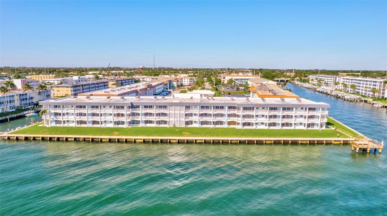 Vendido Recientemente: $219,999 (1 camas, 1 baños, 672 Pies cuadrados)