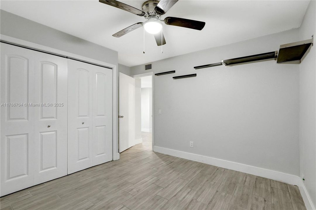 Recently Sold: $449,999 (3 beds, 2 baths, 1323 Square Feet)