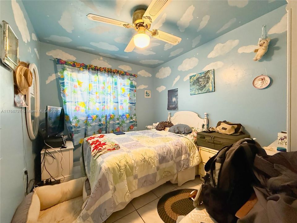 最近售出: $530,000 (3 贝兹, 2 浴室, 1170 平方英尺)