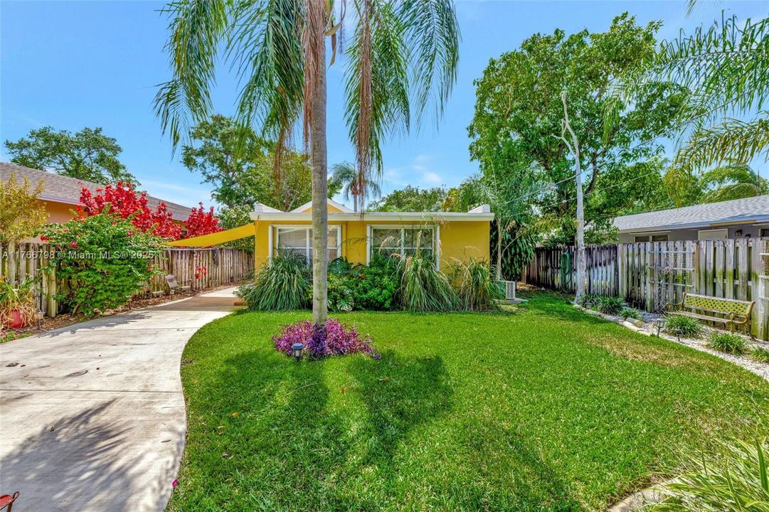 Recently Sold: $400,000 (2 beds, 1 baths, 1163 Square Feet)