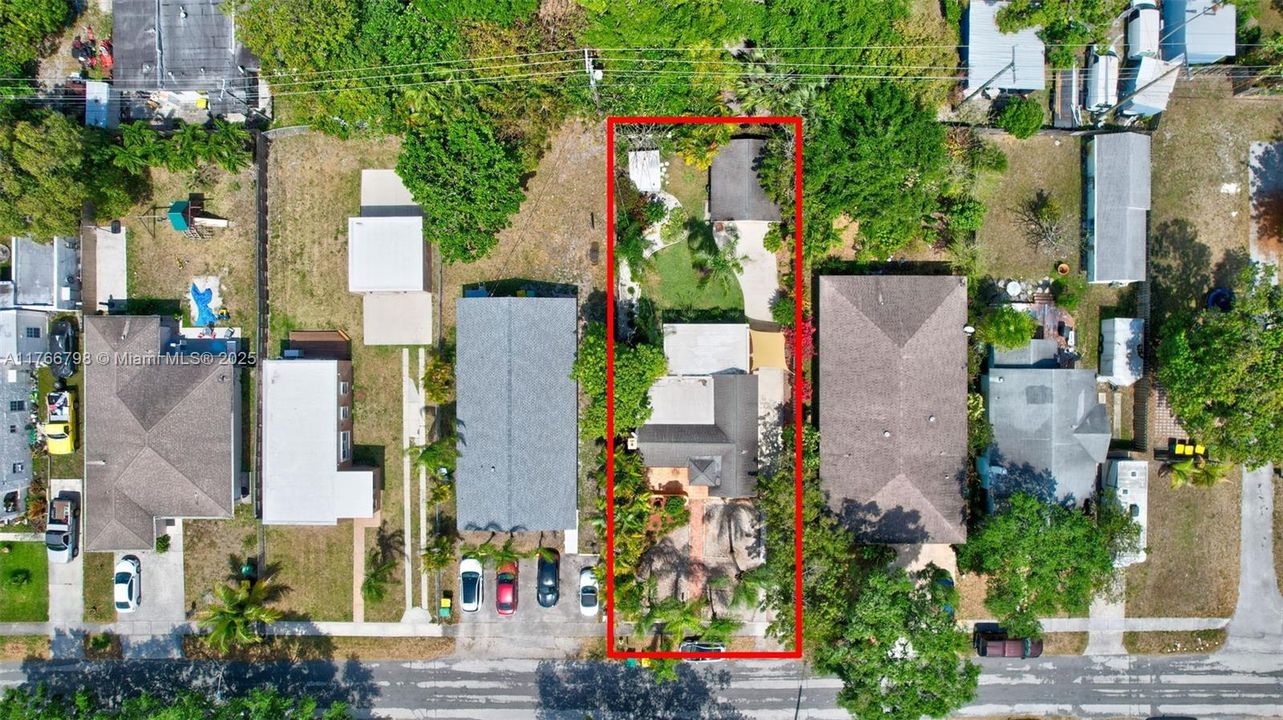 Recently Sold: $400,000 (2 beds, 1 baths, 1163 Square Feet)