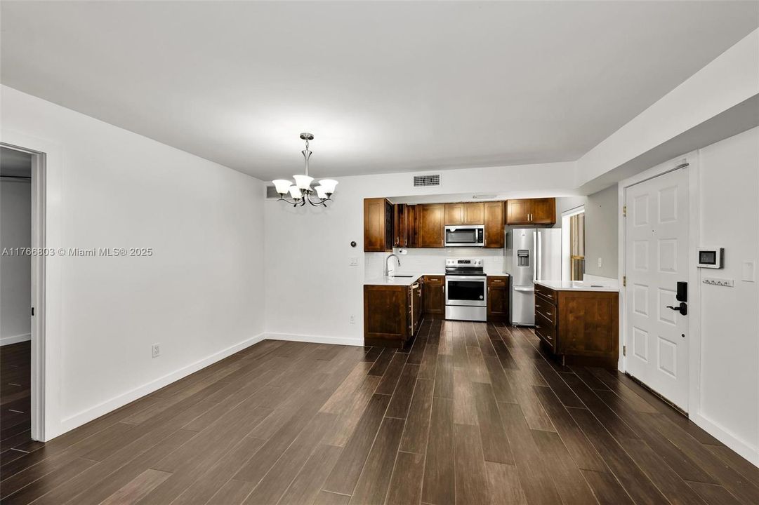dining room/kitchen combo