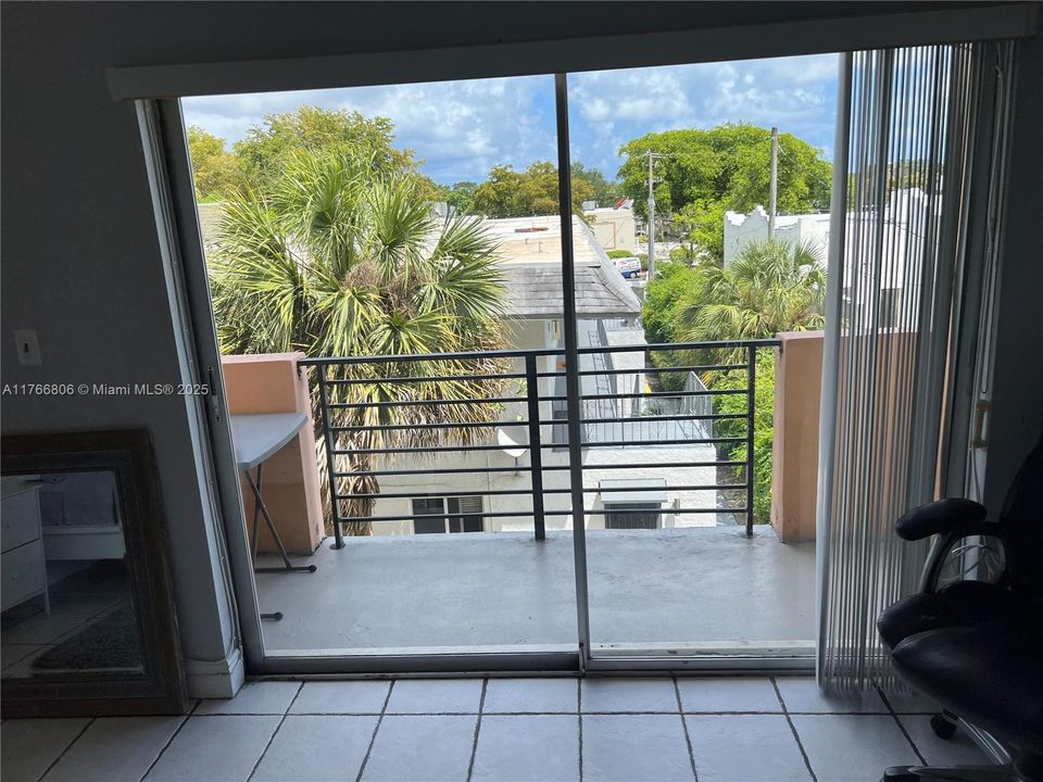 Recently Sold: $135,000 (0 beds, 1 baths, 420 Square Feet)