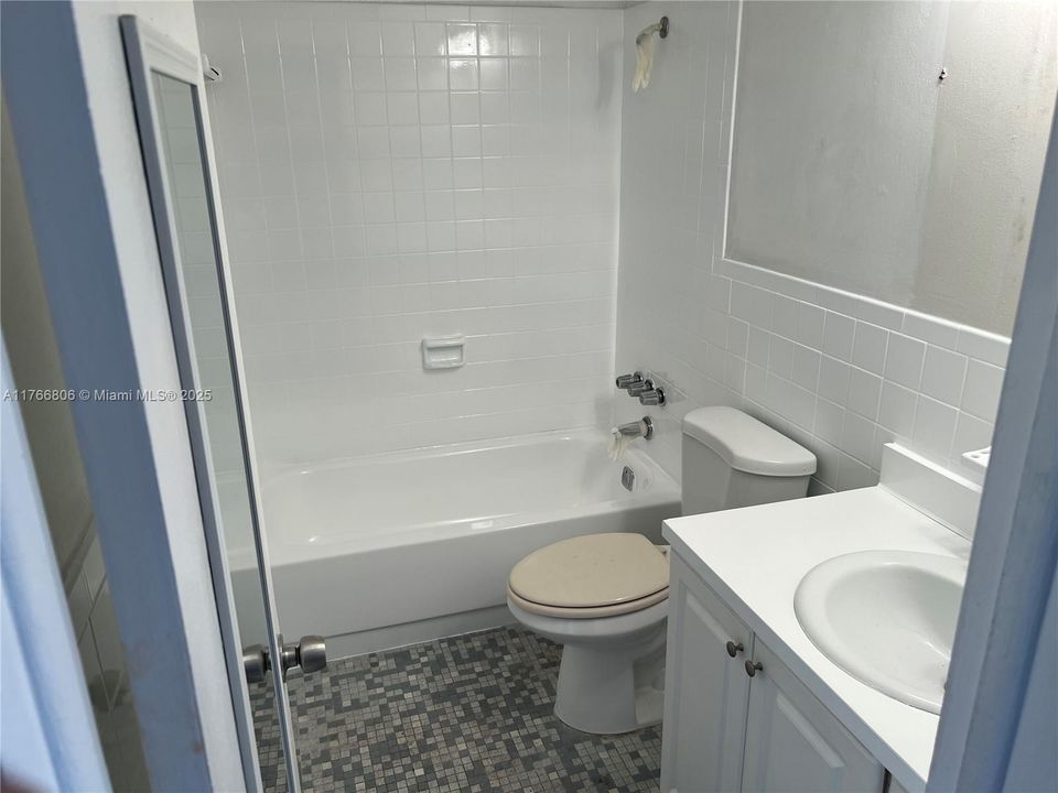 Recently Sold: $135,000 (0 beds, 1 baths, 420 Square Feet)