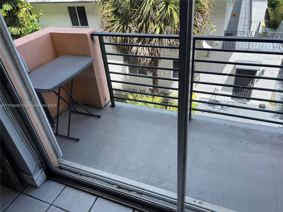 Recently Sold: $135,000 (0 beds, 1 baths, 420 Square Feet)