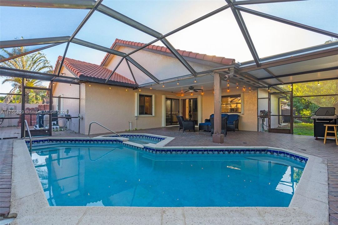 For Sale: $660,000 (3 beds, 2 baths, 2146 Square Feet)