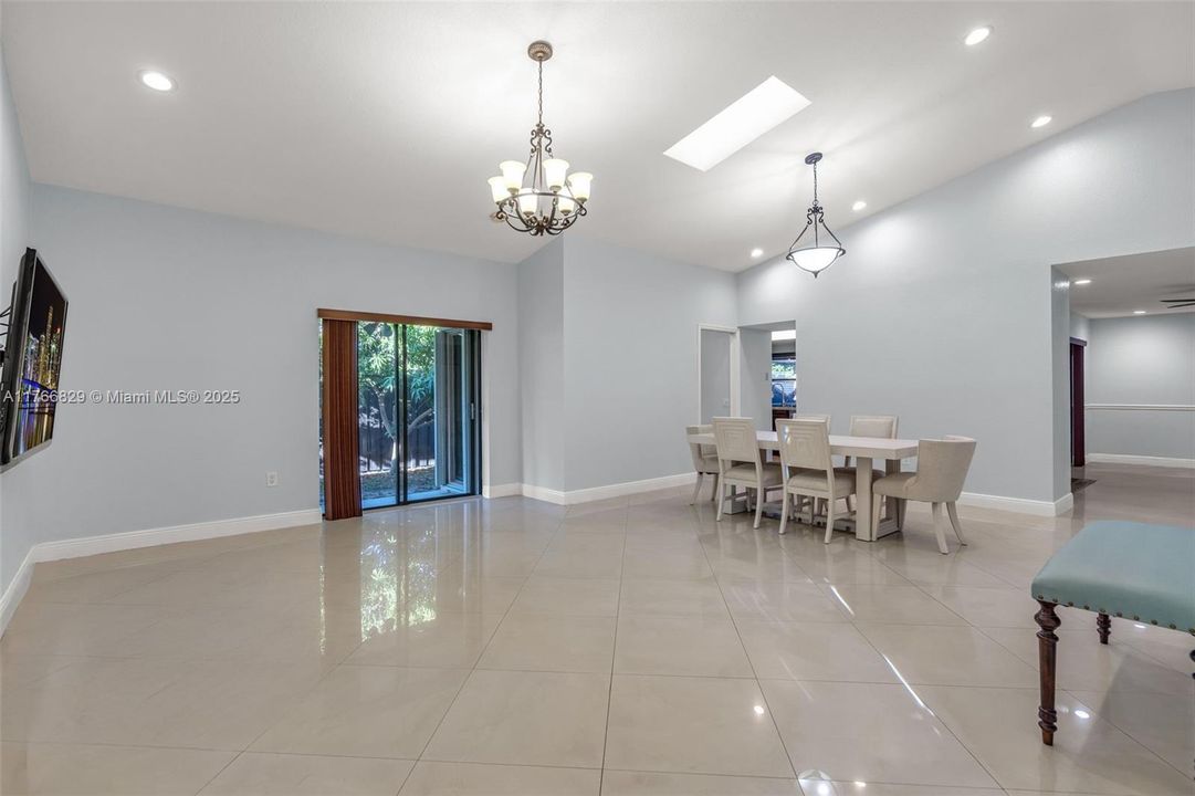 For Sale: $660,000 (3 beds, 2 baths, 2146 Square Feet)