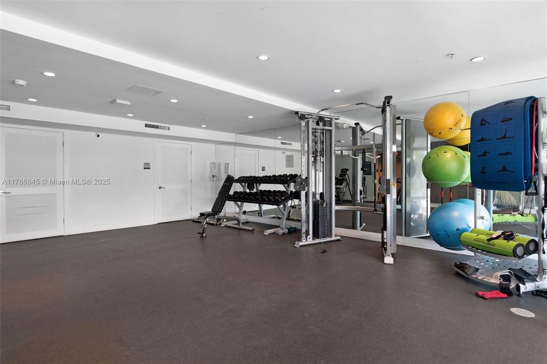 Недавно продано: $835,000 (2 спален, 2 ванн, 1209 Квадратных фут)