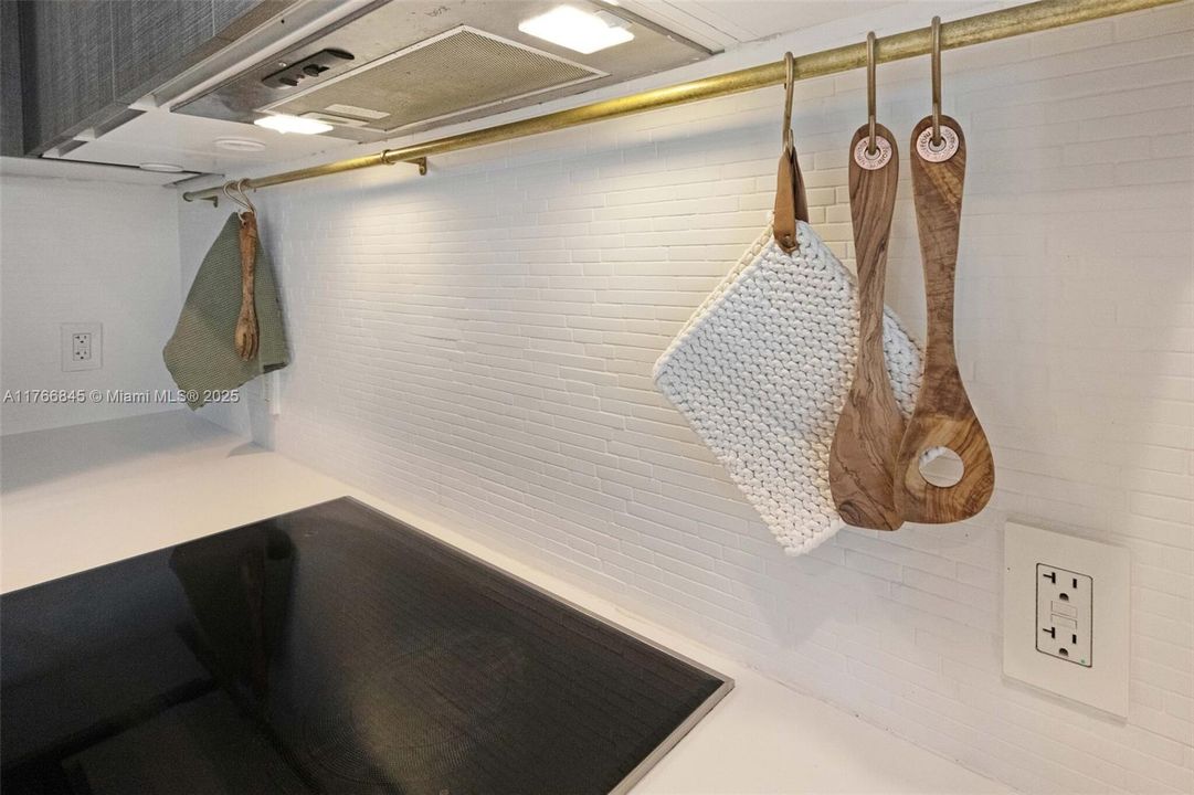 Недавно продано: $835,000 (2 спален, 2 ванн, 1209 Квадратных фут)