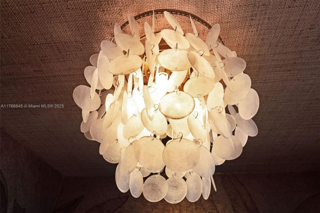 Недавно продано: $835,000 (2 спален, 2 ванн, 1209 Квадратных фут)