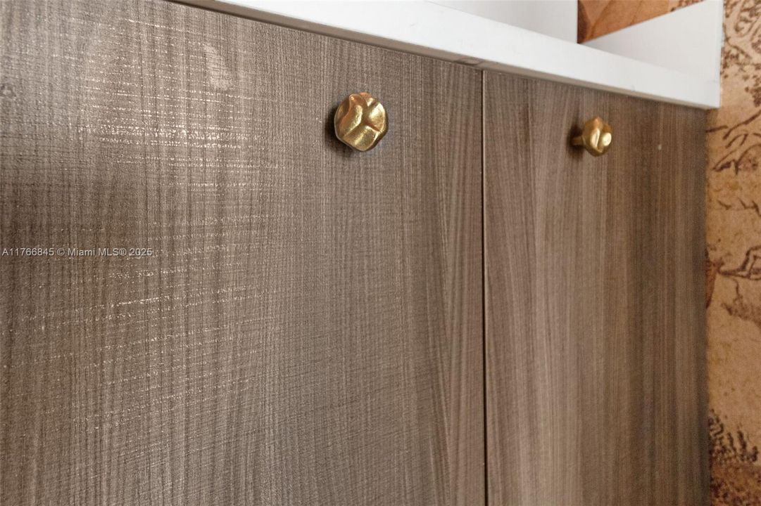 Недавно продано: $835,000 (2 спален, 2 ванн, 1209 Квадратных фут)