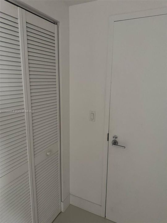 待售: $1,250,000 (2 贝兹, 2 浴室, 1276 平方英尺)