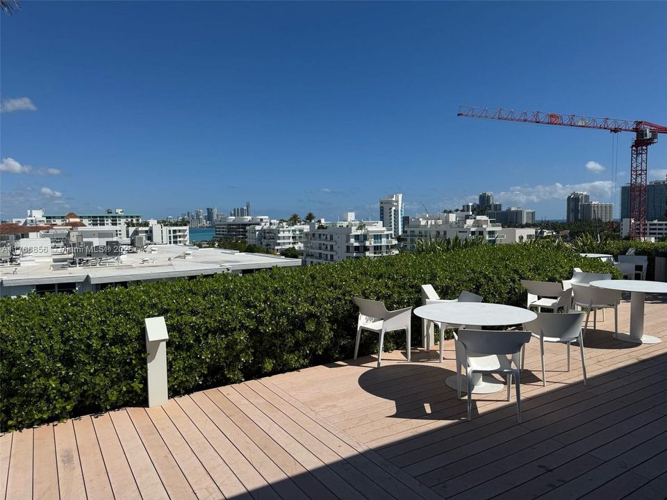 待售: $1,250,000 (2 贝兹, 2 浴室, 1276 平方英尺)