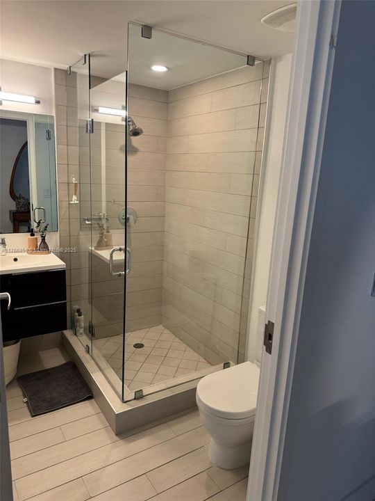 待售: $1,250,000 (2 贝兹, 2 浴室, 1276 平方英尺)