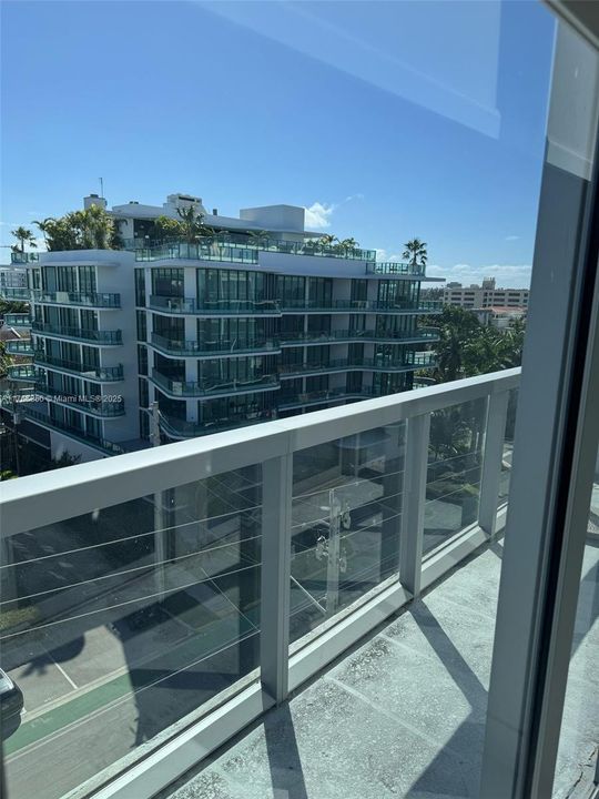 待售: $1,250,000 (2 贝兹, 2 浴室, 1276 平方英尺)