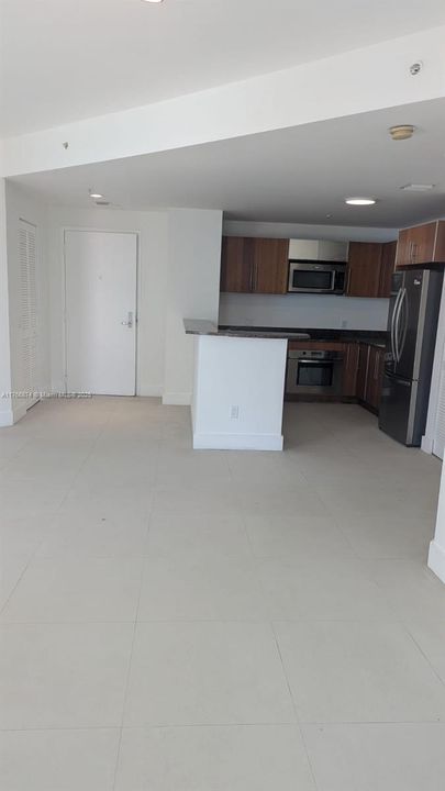 Recently Rented: $3,900 (2 beds, 2 baths, 1091 Square Feet)