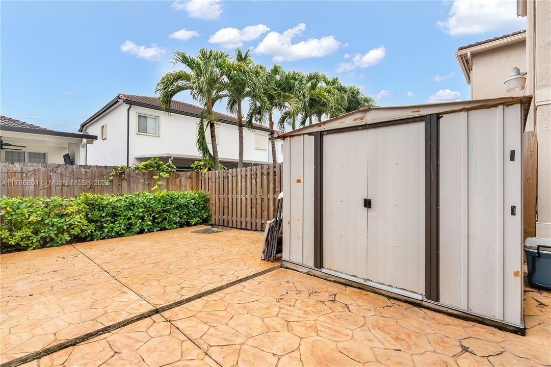 最近售出: $520,000 (3 贝兹, 2 浴室, 1476 平方英尺)