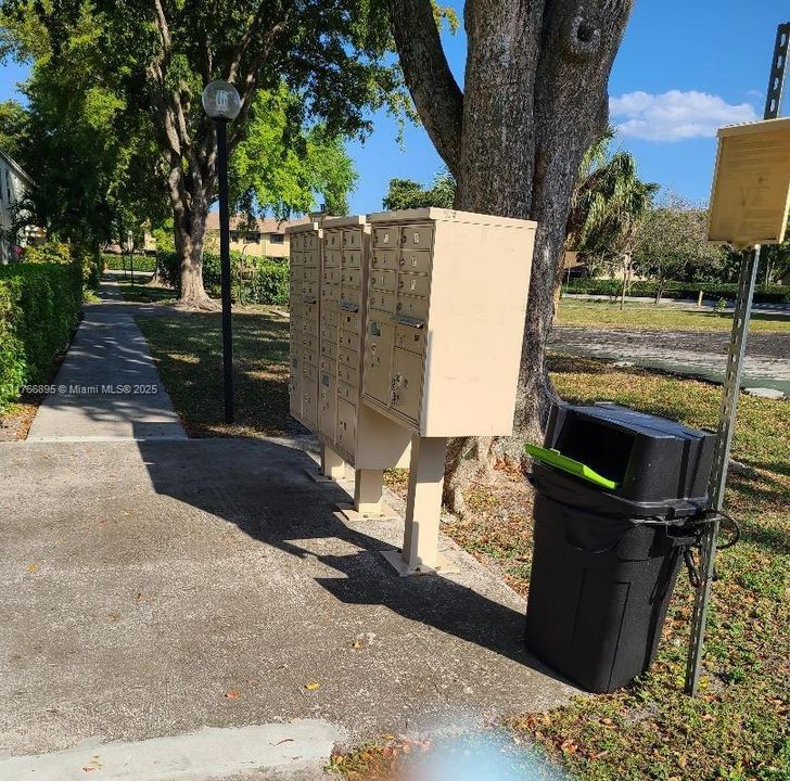 Recently Sold: $220,000 (2 beds, 2 baths, 1585 Square Feet)