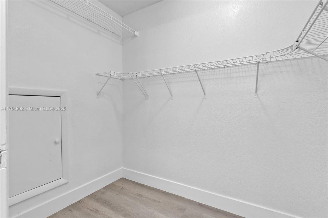 最近租的: $2,250 (3 贝兹, 2 浴室, 1195 平方英尺)