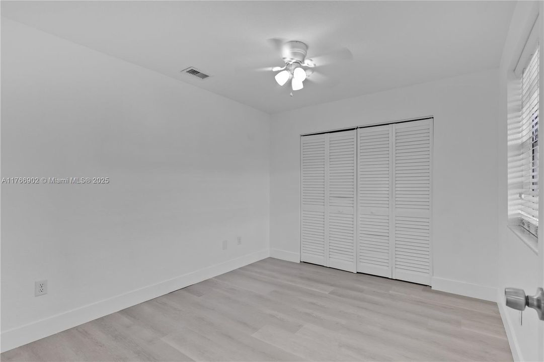 最近租的: $2,250 (3 贝兹, 2 浴室, 1195 平方英尺)