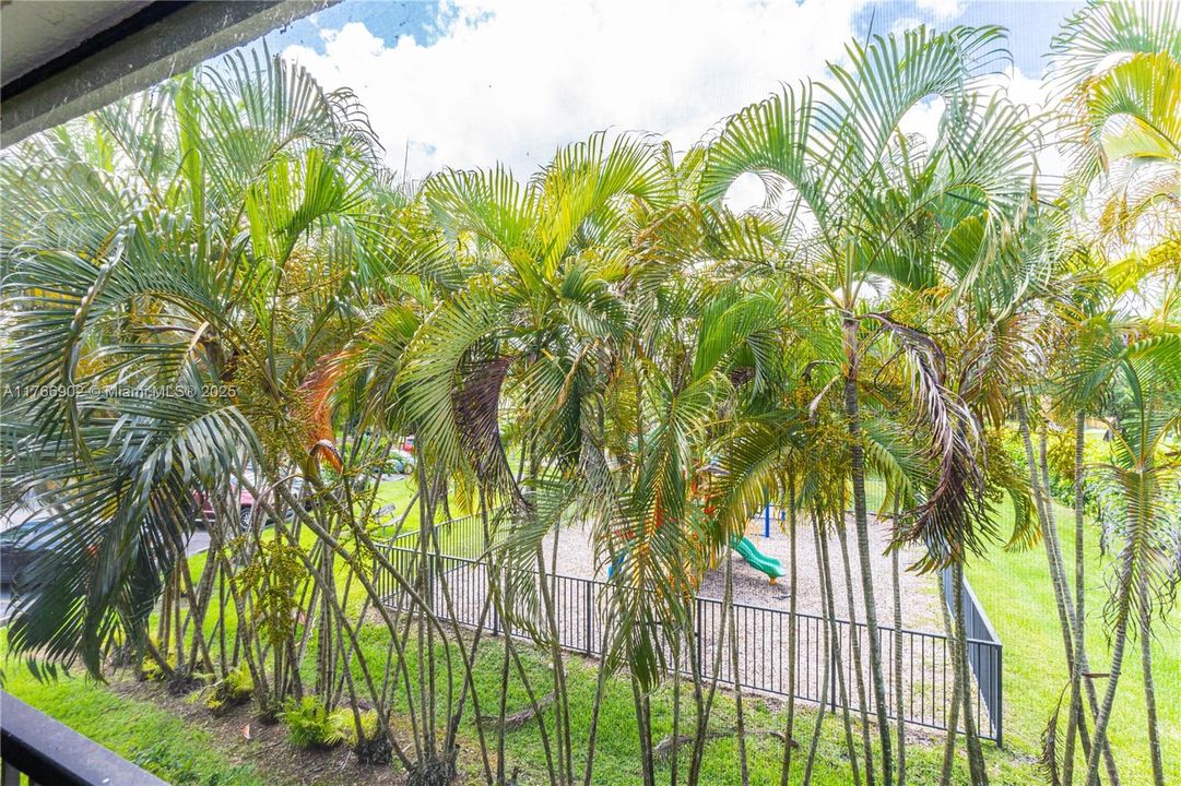 最近租的: $2,250 (3 贝兹, 2 浴室, 1195 平方英尺)