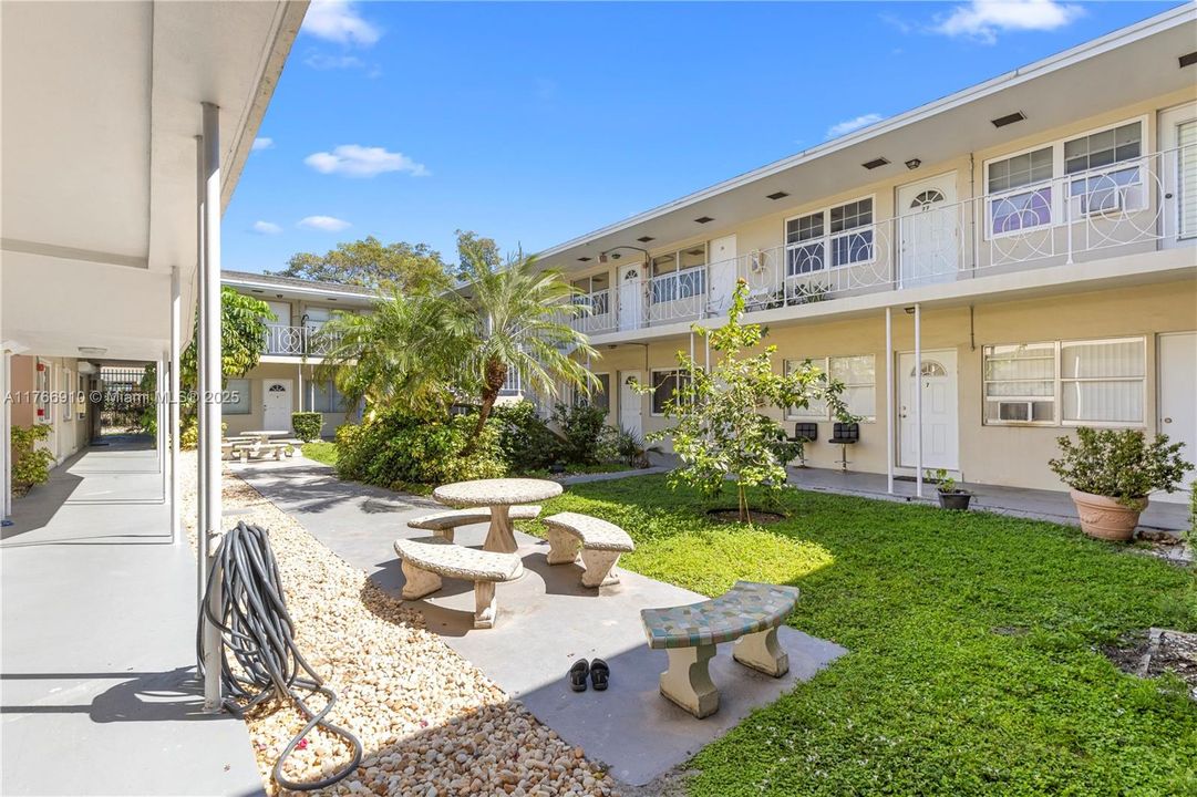 Recently Sold: $4,400,000 (0 beds, 0 baths, 0 Square Feet)