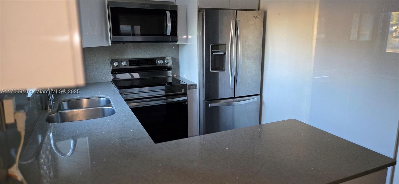 Recently Sold: $4,400,000 (0 beds, 0 baths, 0 Square Feet)