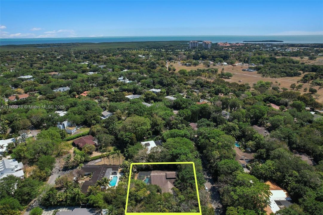 Recently Sold: $1,885,000 (3 beds, 3 baths, 3189 Square Feet)