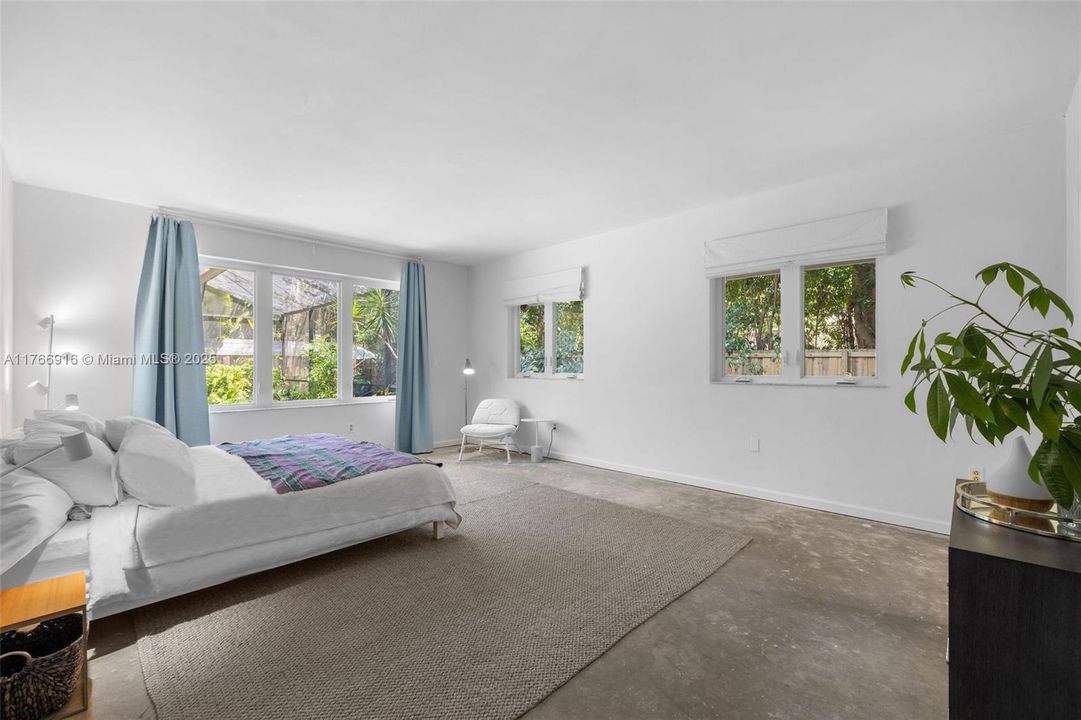 Recently Sold: $1,885,000 (3 beds, 3 baths, 3189 Square Feet)