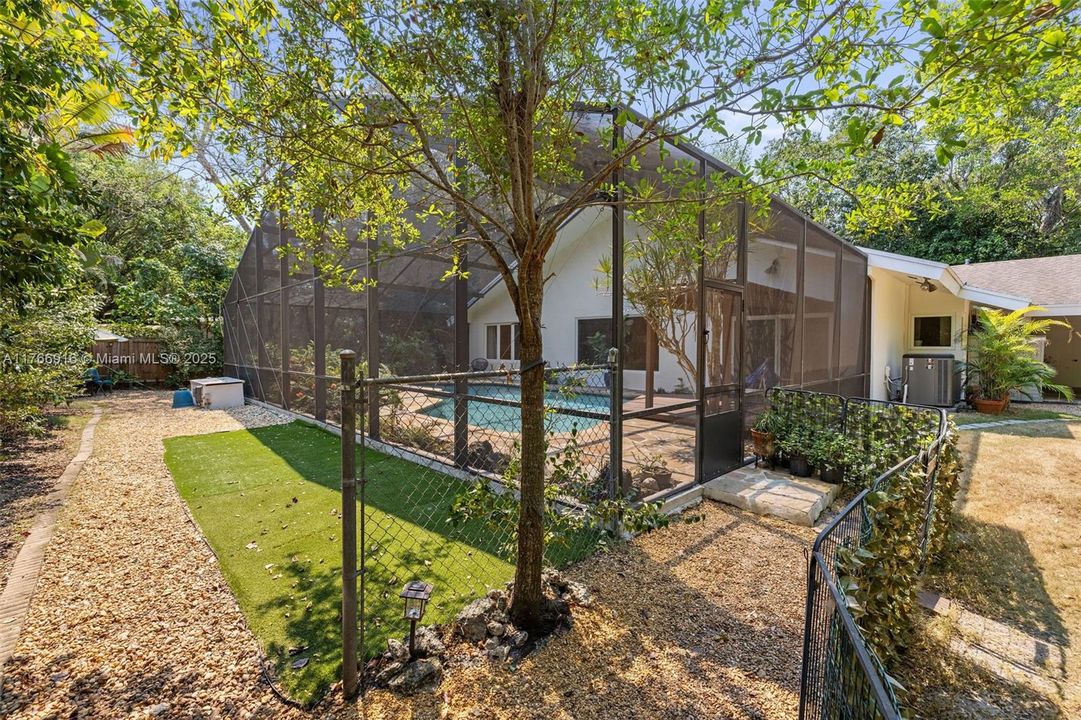 Recently Sold: $1,885,000 (3 beds, 3 baths, 3189 Square Feet)