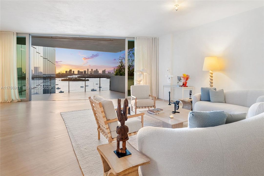 For Sale: $11,900,000 (5 beds, 5 baths, 3936 Square Feet)