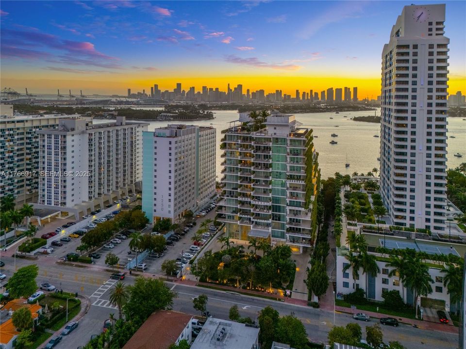 For Sale: $11,900,000 (5 beds, 5 baths, 3936 Square Feet)