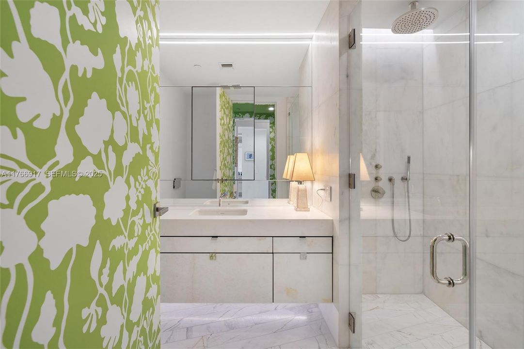 For Sale: $11,900,000 (5 beds, 5 baths, 3936 Square Feet)