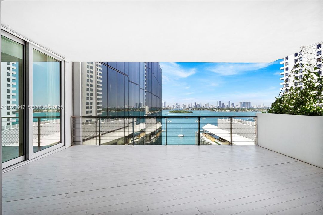 For Sale: $11,900,000 (5 beds, 5 baths, 3936 Square Feet)