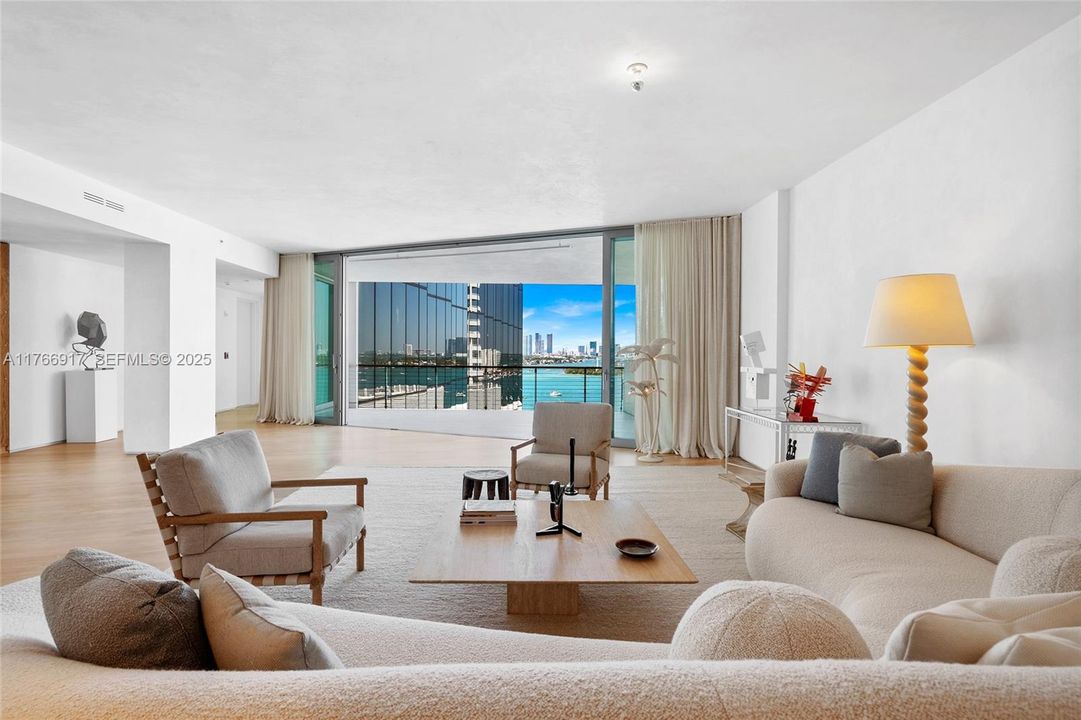 For Sale: $11,900,000 (5 beds, 5 baths, 3936 Square Feet)