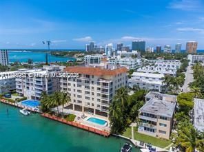 На продажу: $679,000 (2 спален, 2 ванн, 1620 Квадратных фут)