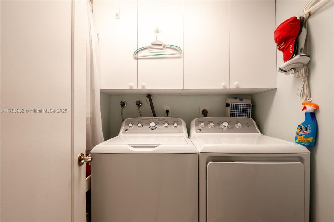 На продажу: $679,000 (2 спален, 2 ванн, 1620 Квадратных фут)