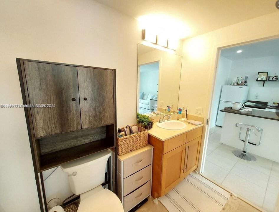 Недавно арендовано: $3,495 (2 спален, 2 ванн, 976 Квадратных фут)