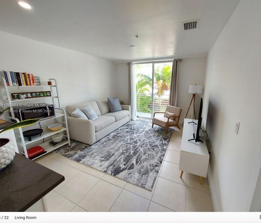 Недавно арендовано: $3,495 (2 спален, 2 ванн, 976 Квадратных фут)