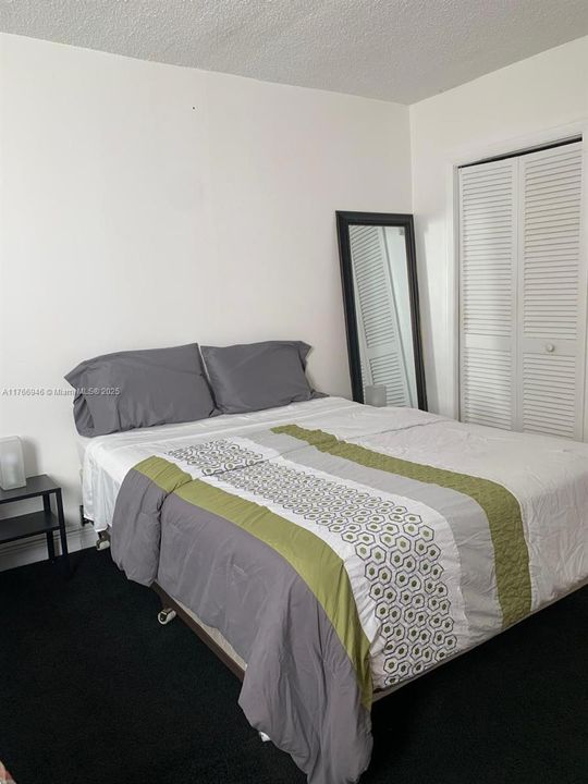 Recently Rented: $2,200 (2 beds, 2 baths, 882 Square Feet)