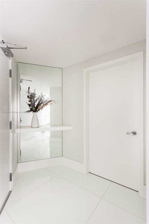 For Sale: $1,689,000 (3 beds, 3 baths, 1230 Square Feet)