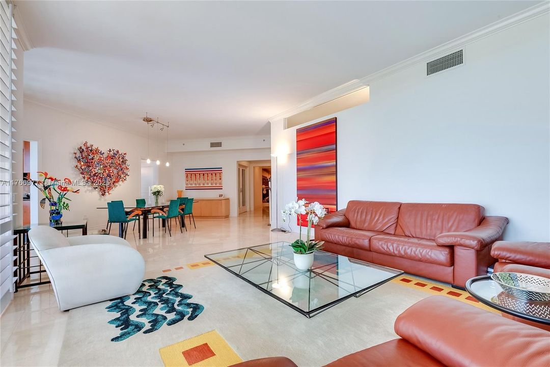 Active With Contract: $3,300,000 (3 beds, 3 baths, 3100 Square Feet)